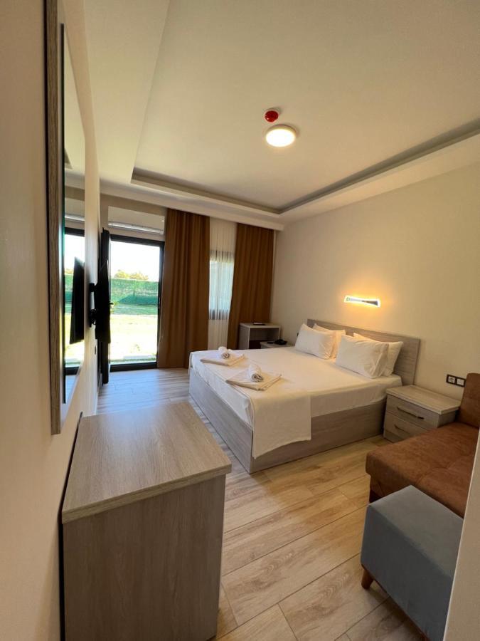 Life Point Hotel Кешме Экстерьер фото
